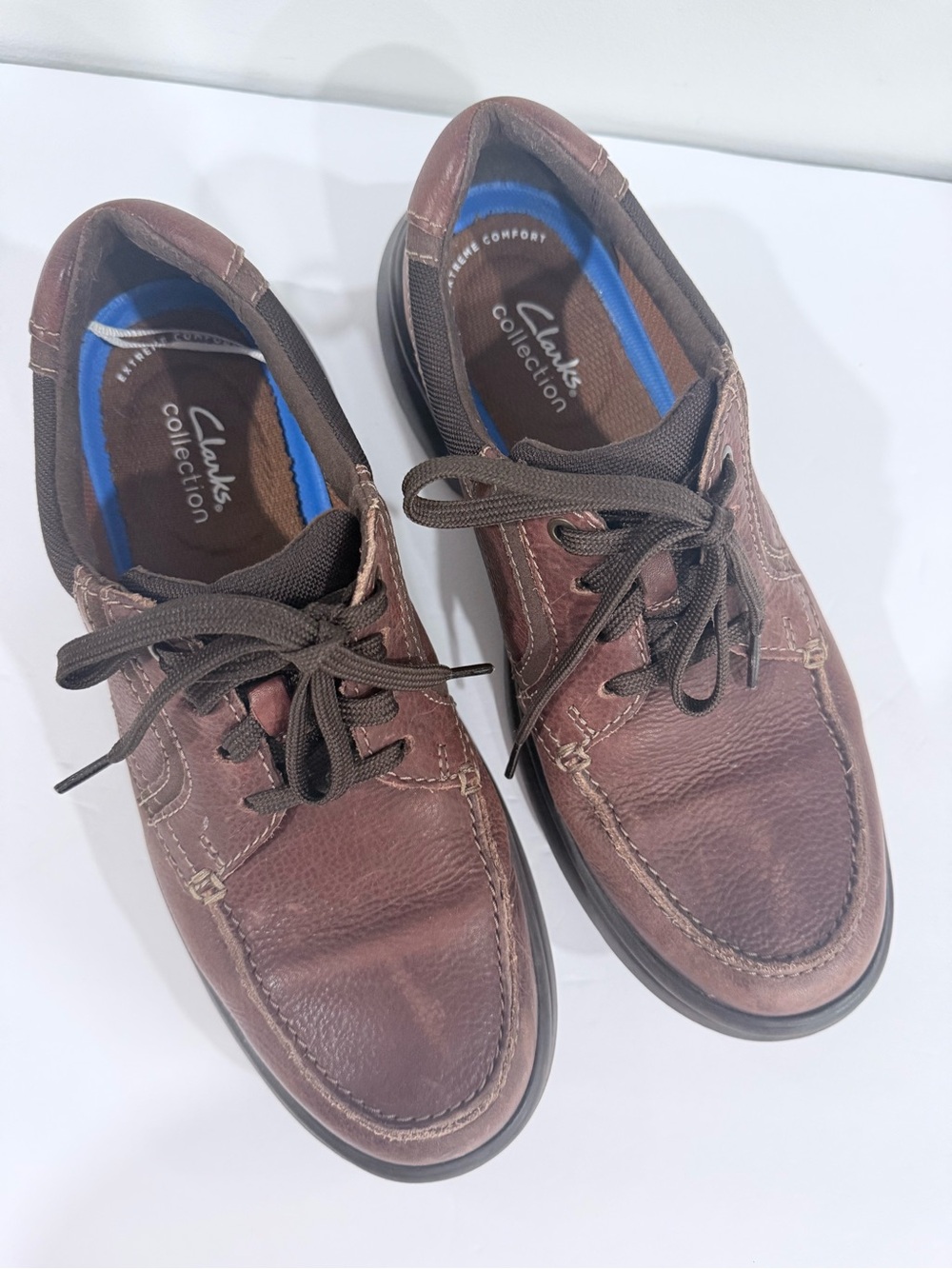 Clarks Men's Brown Leather Boat Shoes with Blue Insole Accents